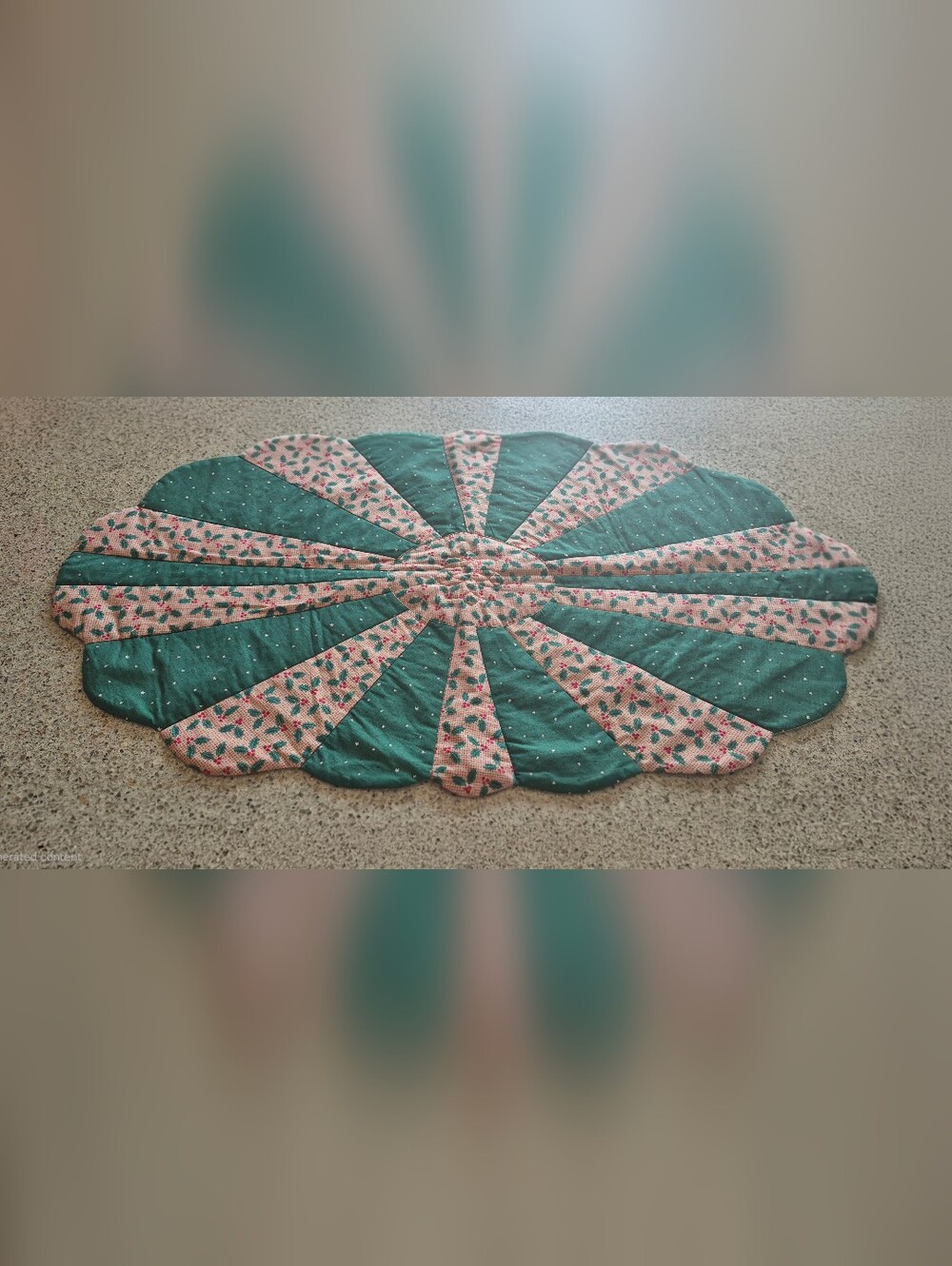 Vintage Christmas Quilted Table Runner Dresden Plate Holly Berry Scalloped Edge